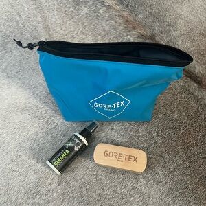 GORE-TEX Shoe & Gear Cleaning Kit
